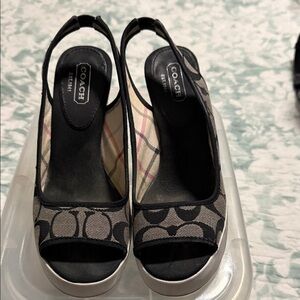 Coach Women's Black and Gray Peep Toe Slingback Heels